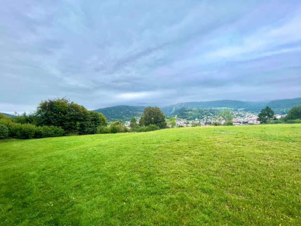 Joli Studio Cosy, Vue Magnifique Et Terrasse Privee Gérardmer Buitenkant foto