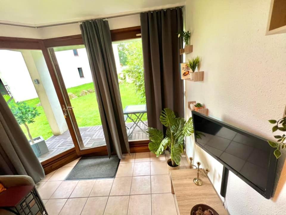 Joli Studio Cosy, Vue Magnifique Et Terrasse Privee Gérardmer Buitenkant foto