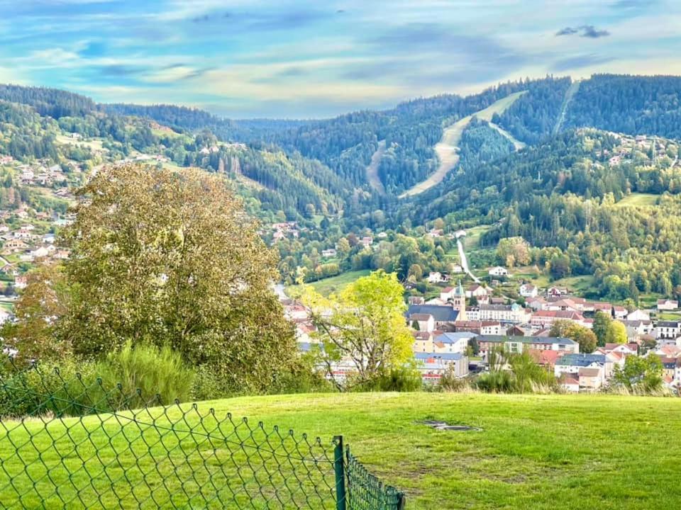 Joli Studio Cosy, Vue Magnifique Et Terrasse Privee Gérardmer Buitenkant foto